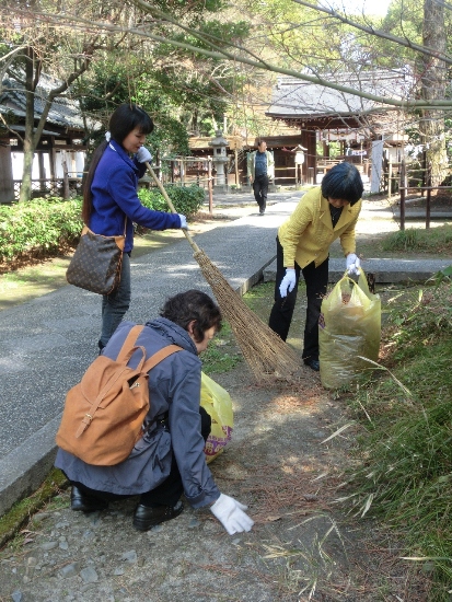 1899-12.4.2梨木神社　３人女性.jpg